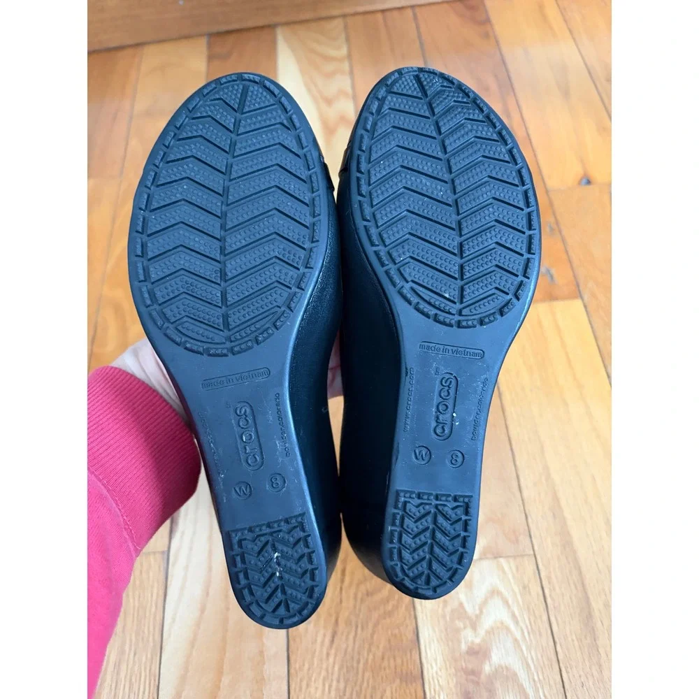 Crocs Women Wedge Cap Toe Slip on Rubber Shoes Sz 8 Black‎